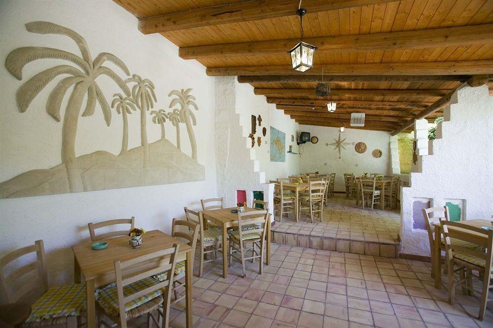 L'Oasi Villaggio Albergo Фавіньяна Екстер'єр фото